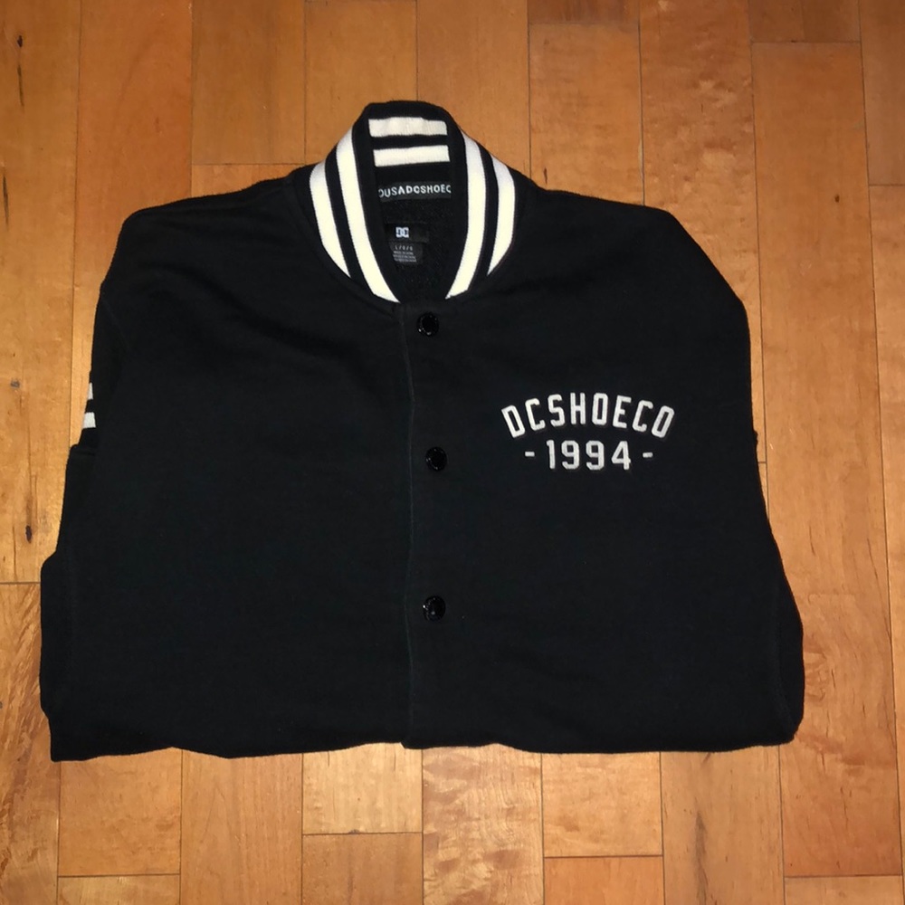 Selling Black DC jacket size L for men